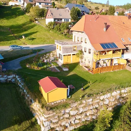 Gisela Apartment